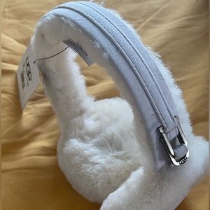 UGG EARMUFFS